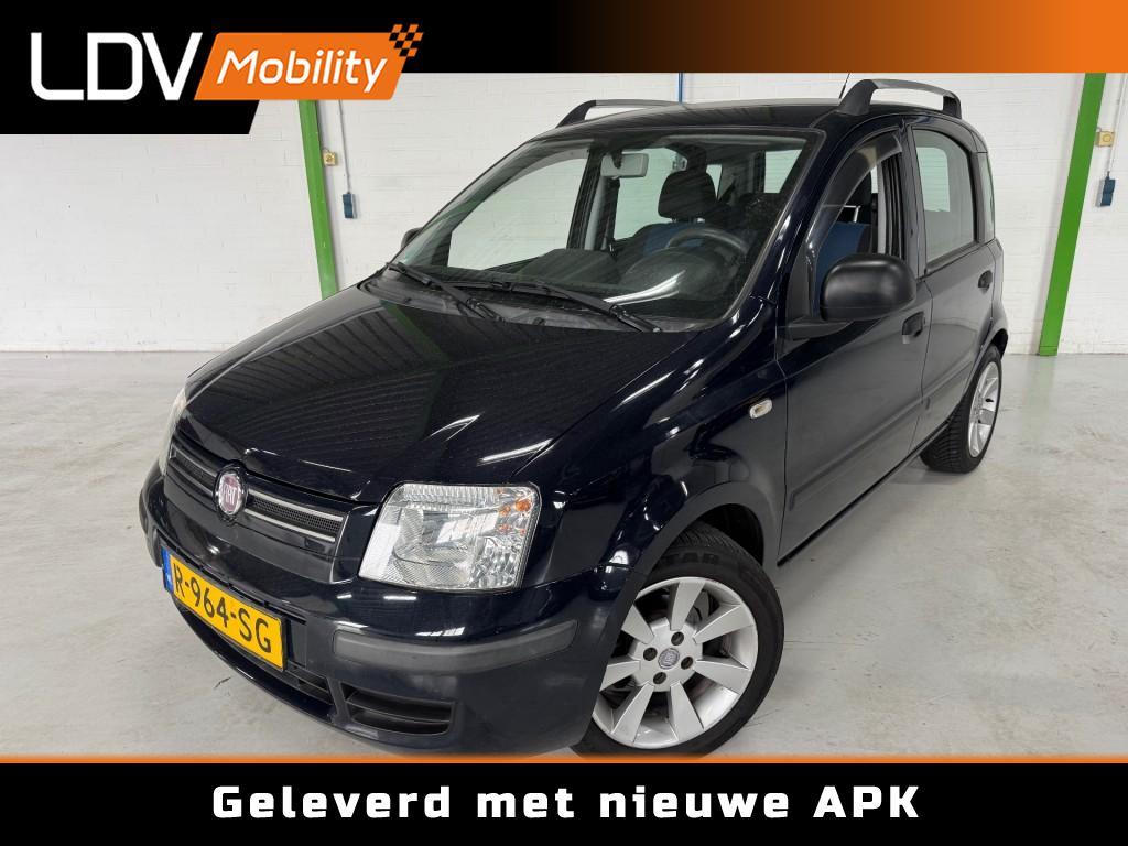 Fiat PANDA Benzine / Automaat / Trekhaak / LM velgen / APK 0, Auto's, Gebruikt, 1242 cc, 840 kg, Bedrijf