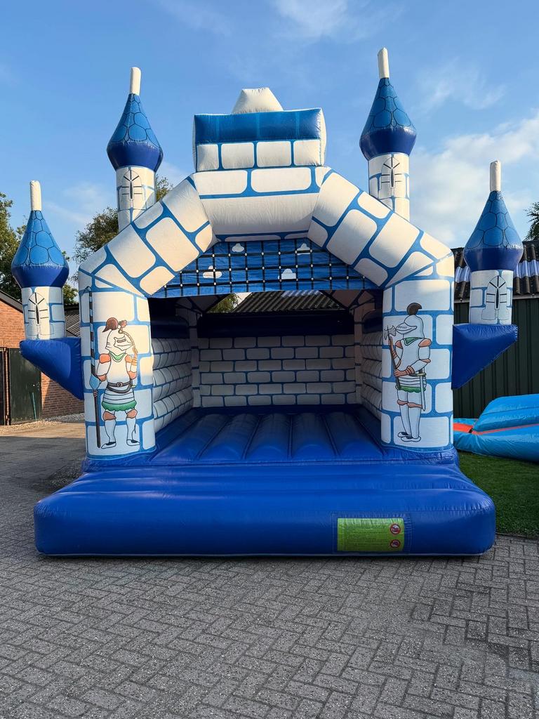 Springkussen thema kasteel te huur, Ophalen, Zo goed als nieuw, Overige