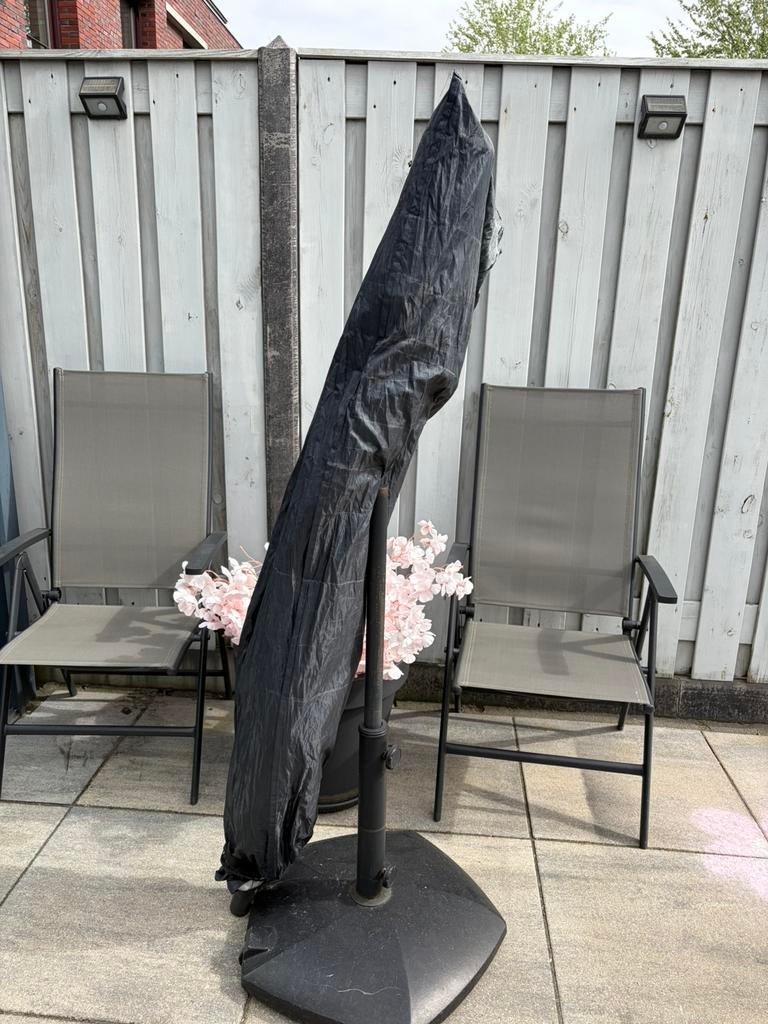 Parasol met voet, Tuin en Terras, Parasols, Gebruikt, Ophalen
