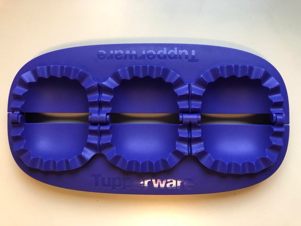 Tupperware Ravioli Maker / Empanada Maker, Ophalen of Verzenden, Zo goed als nieuw, Paars, Overige typen