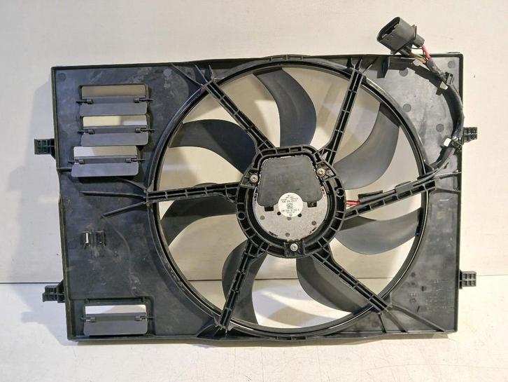 Koelventilator Volkswagen Golf, Auto-onderdelen, Motor en Toebehoren, Volkswagen, Gebruikt, Herkomst onderdeel bekend, 12 maanden garantie