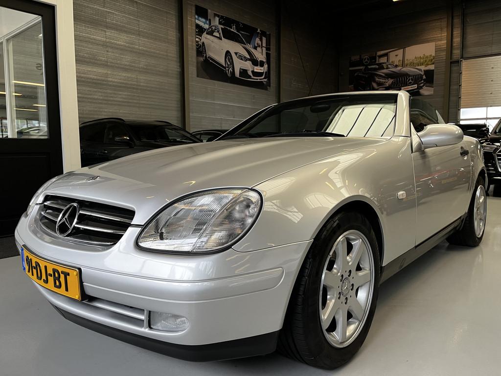 Mercedes-Benz SLK 200, Leer (bj 1999), Auto's, Oldtimers, 1998 cc, Zwart, Cabriolet, Elektrische ramen