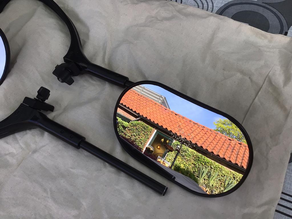 Te koop Emuk caravanspiegels voor Ford Focus. € 80, Ophalen, Zo goed als nieuw