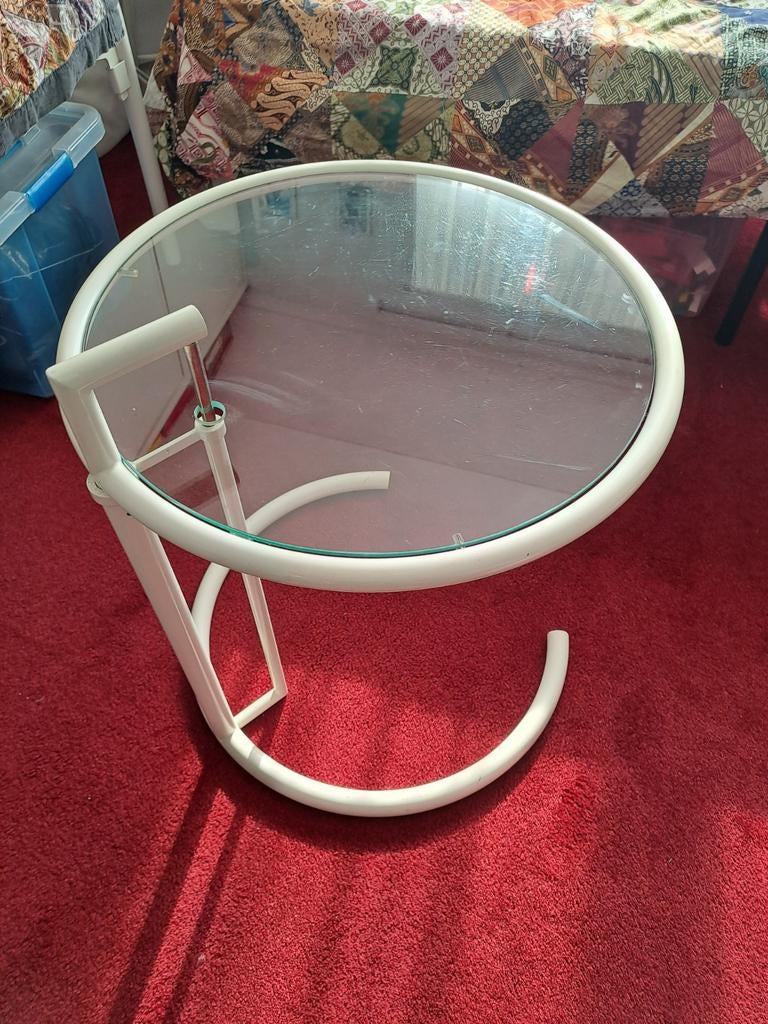 Bijzettafel naar Eileen Gray - Prima staat, Huis en Inrichting, Tafels | Bijzettafels, Zo goed als nieuw, Rond, 45 tot 60 cm, Minder dan 55 cm