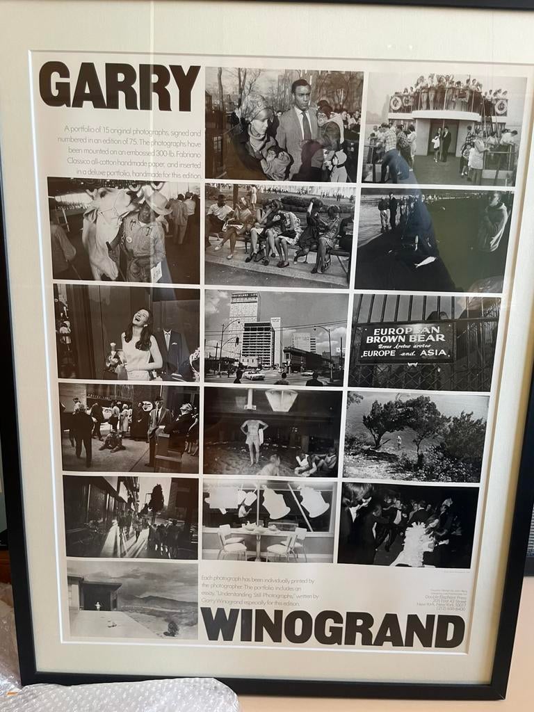 Garry Winogrand portfolio poster, Ophalen of Verzenden, Zo goed als nieuw, A1 t/m A3