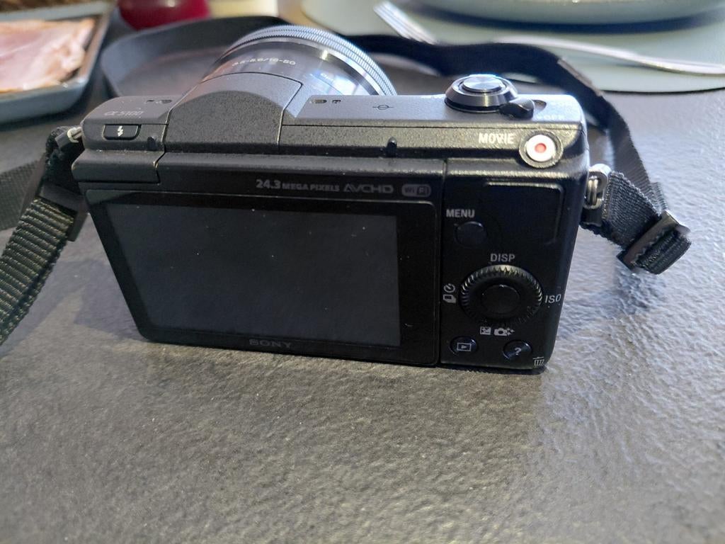 Sony Alpha A5100 Compact Camera - 24.3 MP, Wi-Fi, Audio, Tv en Foto, Fotocamera's Digitaal, Ophalen