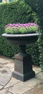 Belgische Gietijzeren bloemvazen bloempotten schalen zwaar!!, Tuin en Terras, Ophalen, Gebruikt, Minder dan 60 cm, Rond