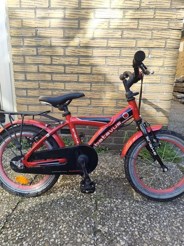 Batavus snake 16 inch jongensfiets rood €25, Fietsen en Brommers, Ophalen of Verzenden, Gebruikt, 16 tot 20 inch