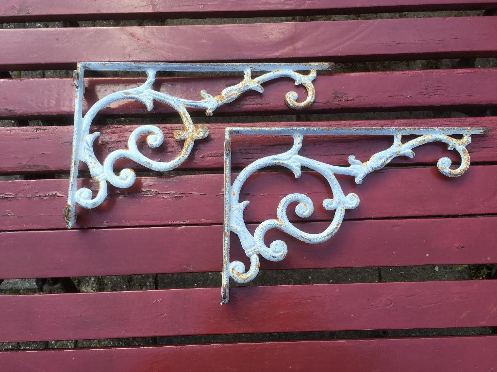 antiek gietijzeren plankdragers (2 stuks), Ophalen of Verzenden, Gebruikt