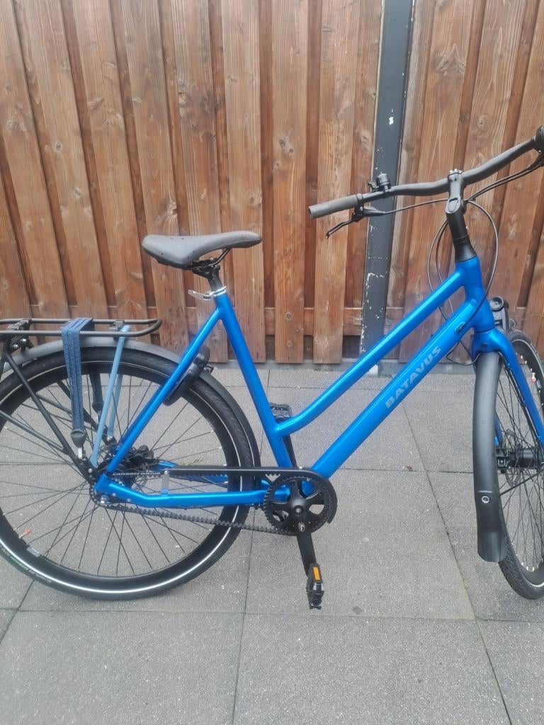 Batavus Dinsdag stadsfiets met riemaandrijving - Nieuwstaat, Ophalen, Versnellingen, Batavus, Nieuw