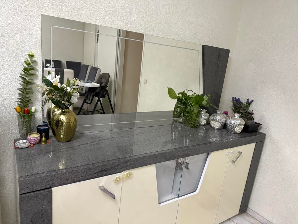 Vitrine kast met spiegel, Huis en Inrichting, Kasten | Vitrinekasten, Gebruikt, 150 tot 200 cm, 25 tot 50 cm, 50 tot 100 cm