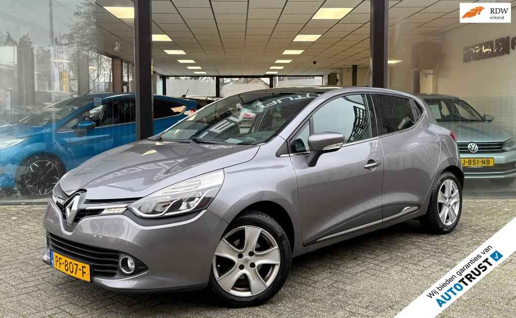 Renault Clio 1.2 120pk AUTOMAAT | CAMERA | PANO DAK | KEYLES, Auto's, Stof, Gebruikt, 4 cilinders, 1054 kg