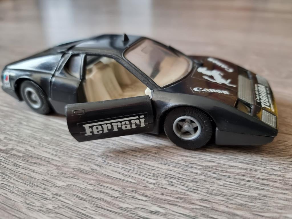 Verzamelmodel van de Ferrari 512 BBi Berlinetta Boxer (GB14), Hobby en Vrije tijd, Modelauto's | 1:43, Ophalen of Verzenden