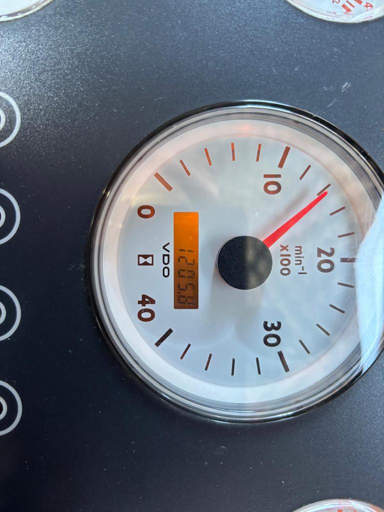 Te  koop Nani. N4.50. Met 1200 draaiuren., Ophalen, Binnenboordmotor, Viertaktmotor, Diesel