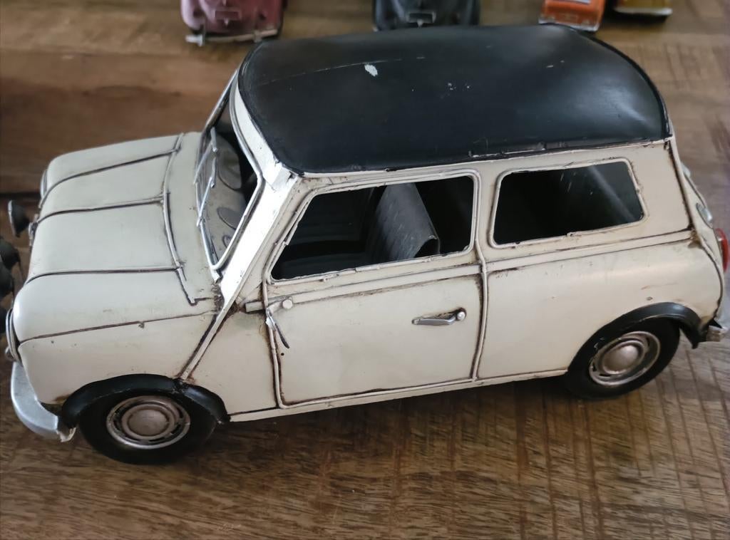 Vintage Mini Cooper modelauto, wit met zwart dak, Ophalen of Verzenden