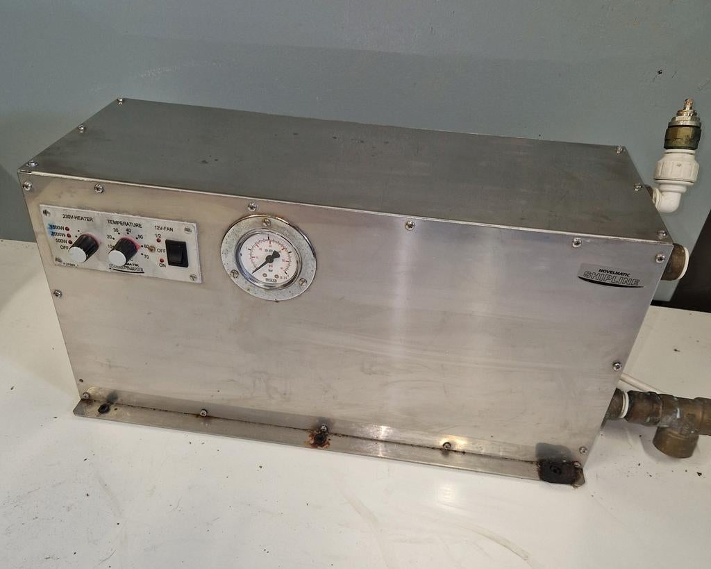 Elektrische vloeistof boot kachel 230 volt, Watersport en Boten, Accessoires en Onderhoud, Ophalen of Verzenden, Gebruikt, Kombuis en Sanitair