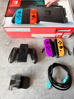 Nintendo Switch, Spelcomputers en Games, Spelcomputers | Nintendo Switch, Ophalen of Verzenden, Zo goed als nieuw, Met 3 controllers of meer