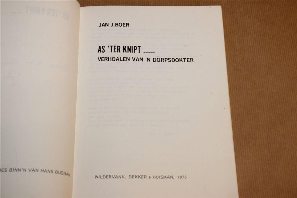As 'ter Knipt — Jan J. Boer, Dörpsdokter Verhalen, Boeken, Geschiedenis | Stad en Regio, Ophalen of Verzenden, Gelezen
