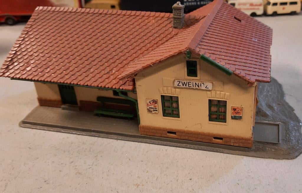 Ho station voor klein dorpje, Hobby en Vrije tijd, Modeltreinen | H0, Gebruikt, Gelijkstroom of Wisselstroom, Brug, Tunnel of Gebouw