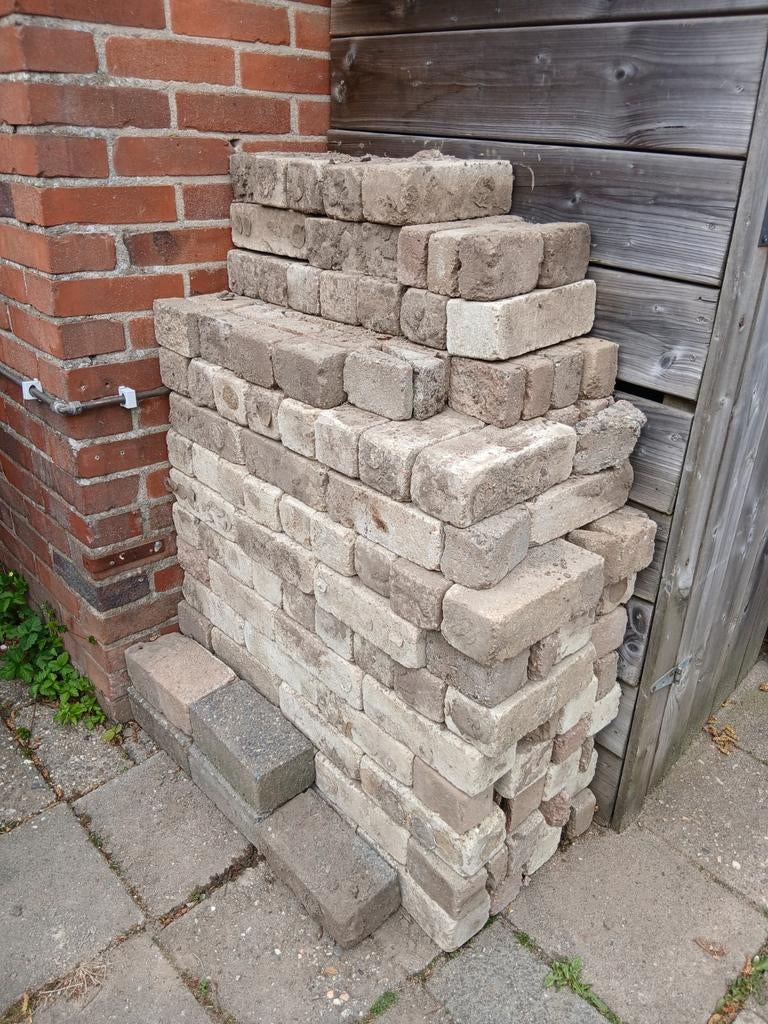 Kalkzand Stenen, Ophalen, Beton, Klinkers