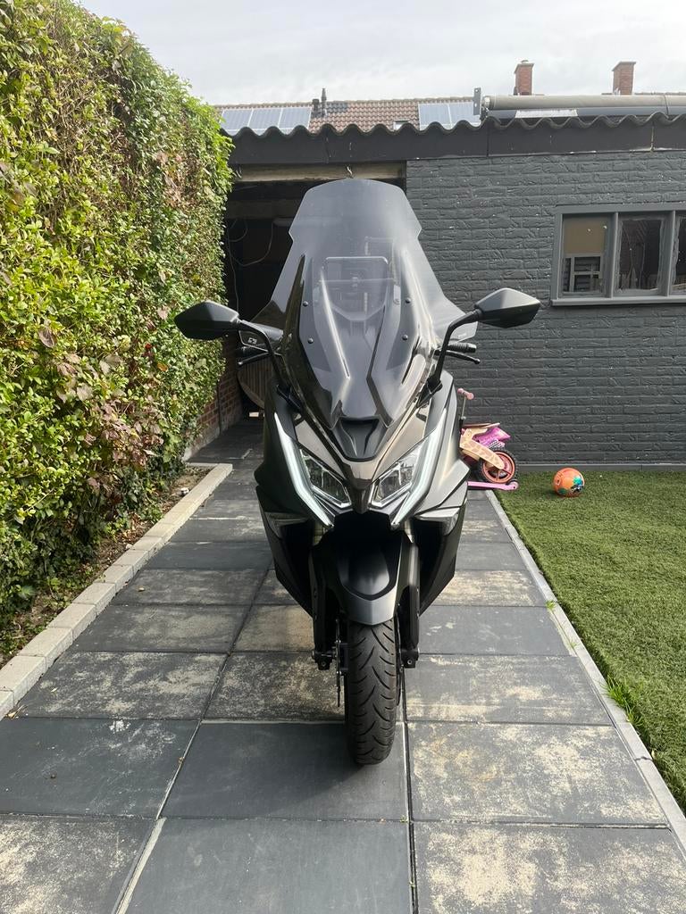 Kymco AK550, Particulier, Scooter