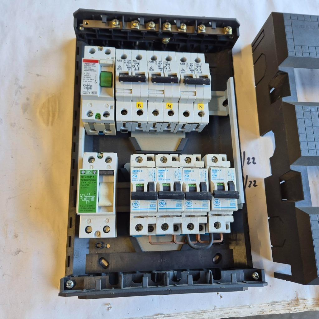 elektra groepenkast   aardlek hoofdschakelaar 7 groepen, Ophalen of Verzenden, Nieuw