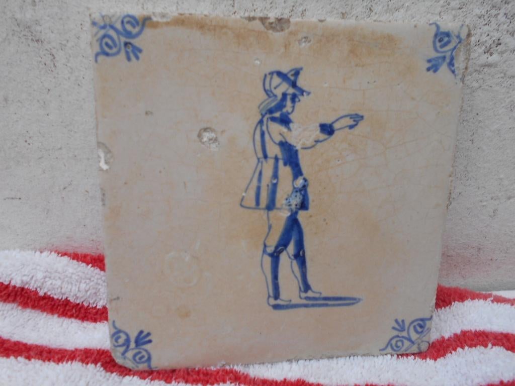 antieke delftse  tegel  soldaat?, Antiek en Kunst, Antiek | Wandborden en Tegels, Ophalen of Verzenden