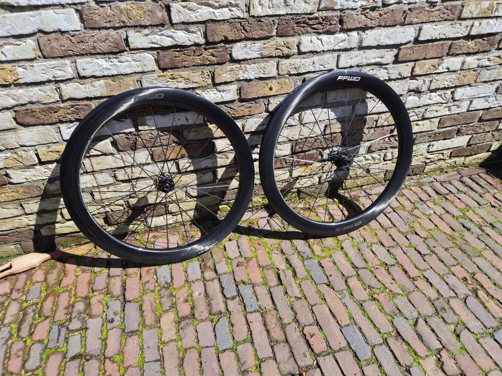 FFWD RAW 55, Ophalen, Carbon