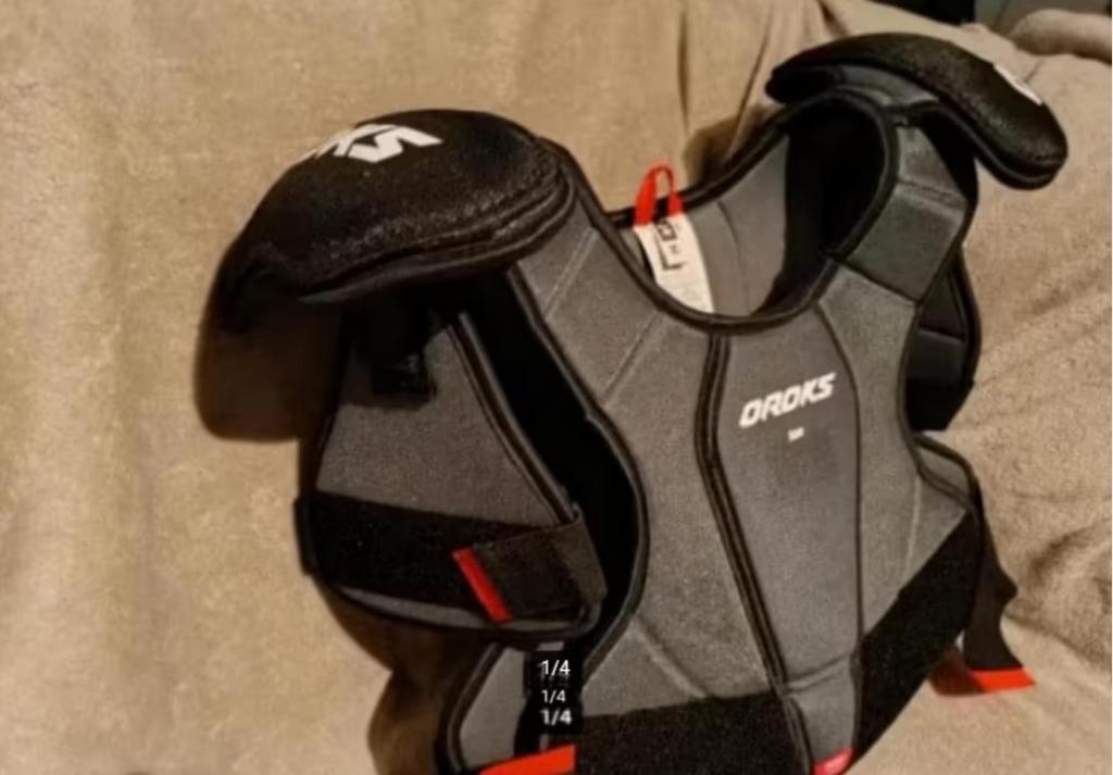 Ijshockey shoulderpads nieuw maat s schouder en borst, Sport en Fitness, IJshockey, Nieuw, Ophalen of Verzenden, Bescherming