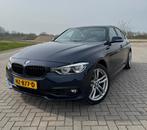 BMW 3-Serie 318i 136pk Aut 2016 Blauw, Auto's, Automaat, Zwart, USB, Blauw