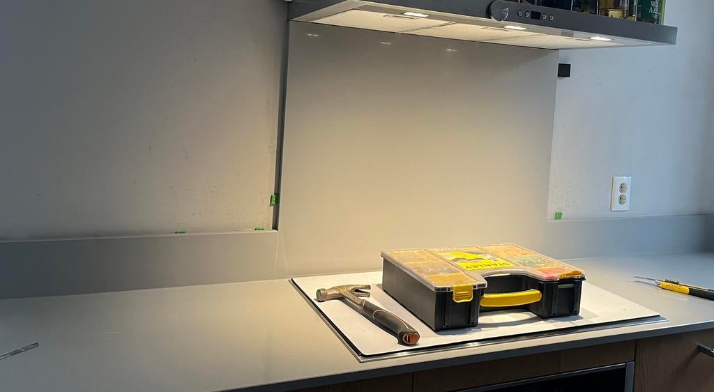 Composieten achterplaat, Huis en Inrichting, Keuken | Keukenelementen, Ophalen, 25 tot 50 cm, Minder dan 100 cm