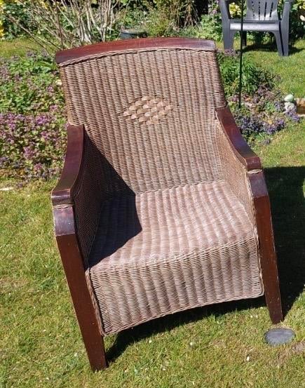 Mooie rieten/rotan fauteuil, Ophalen, Gebruikt, 50 tot 75 cm, Riet of Rotan