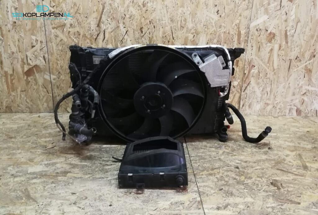 Mercedes A Klasse W176 45 AMG Voorfront Koelerpakket radiate, Auto-onderdelen, Ophalen, Gebruikt, -, Bumper
