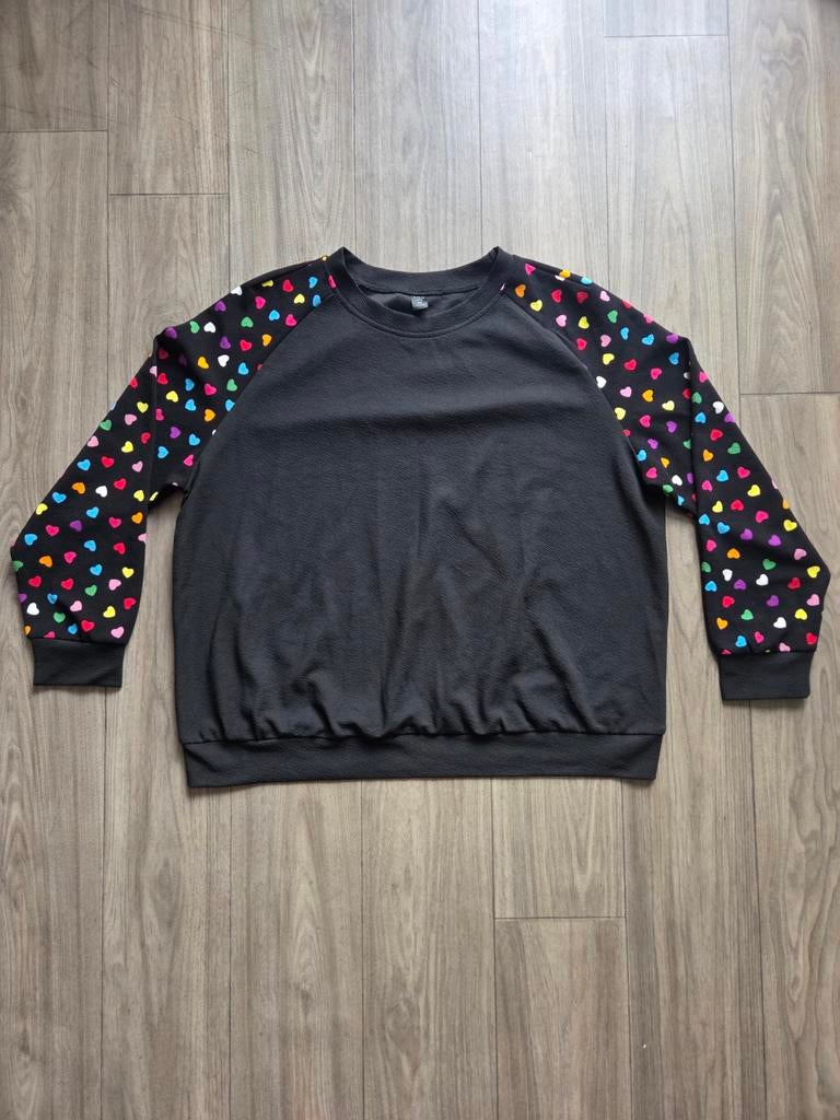 Zwarte trui met gekleurde hartjes van Shein Curve in 2XL, Zwart, Maat 46/48 (XL) of groter, Ophalen of Verzenden, Zo goed als nieuw