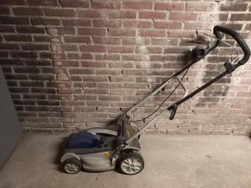 Grasmaaier beschikbaar voor biedingen