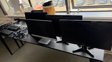 Diverse beeldschermen - HP en Acer beschikbaar voor biedingen