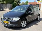 Volkswagen Touran 1.4 TSI Comfortline|Airco|Cruise control|R, Voorwielaandrijving, Gebruikt, 4 cilinders, Zwart