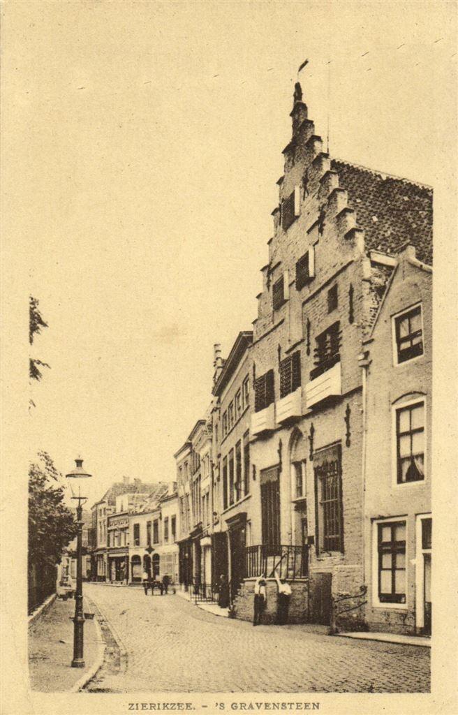 Zierikzee. - s Gravensteen - volk kar - 1930 gelopen, Verzamelen, Ansichtkaarten | Nederland, Ongelopen, Zeeland, Voor 1920, Ophalen of Verzenden