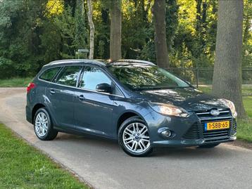 Ford Focus Wagon 1.0 Ecoboost Titanium /125pk/Navi/Lmv beschikbaar voor biedingen