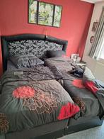 Gratis 2 persoons bed + nachtkastjes + kast, Ophalen, Overige materialen, Gebruikt, Zwart
