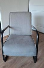 Moderne fauteuil, Huis en Inrichting, Fauteuils, Ophalen, Minder dan 75 cm, Zo goed als nieuw, Metaal