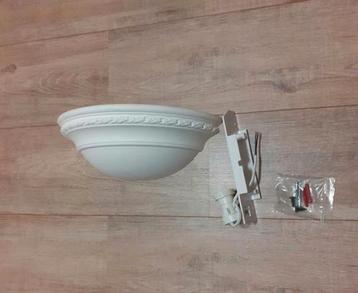 Wandlamp  mediteriaan wit ,schemerlamp elektra (leuk bod )  beschikbaar voor biedingen