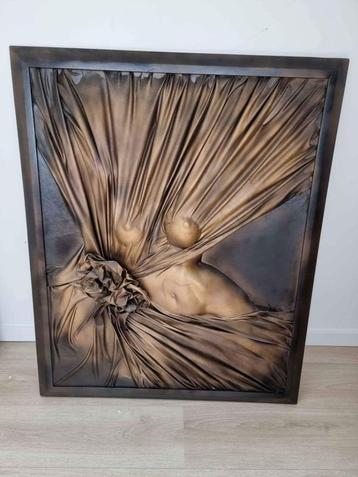 Grote 3D buste vrouw kunst 88x107cm met leer (BxH).