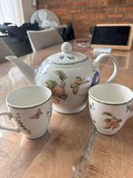 Theepot met twee kopjes, Huis en Inrichting, Keuken | Servies, Ophalen, Zo goed als nieuw, Overige stijlen, Kop(pen) en/of Schotel(s)