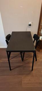 Tafel met 2 stoelen van Ikea., Ophalen, 100 tot 150 cm, Tot twee personen, 50 tot 100 cm
