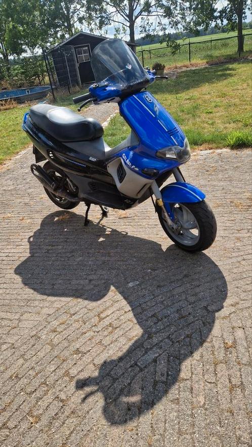 Gilera runner dd 70cc brom, Fietsen en Brommers, Scooters | Piaggio, Zo goed als nieuw, Overige modellen, Ophalen