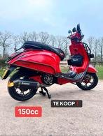 VESPA SPRINT 150cc️❗️CANDY RED 🔴 AKRAPOVIC, FULL MALOSSI️❗️, Overige modellen, Maximaal 45 km/u, Ophalen of Verzenden, Zo goed als nieuw