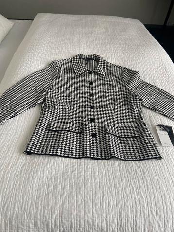 Marc Cain jasje.  Nieuw. beschikbaar voor biedingen