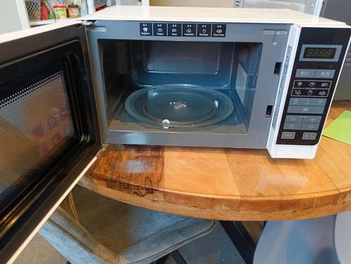 Magnetron Sharp, Witgoed en Apparatuur, Magnetrons, Zo goed als nieuw, Vrijstaand, 45 tot 60 cm, Ophalen of Verzenden