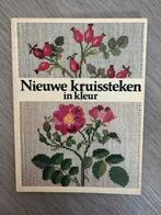 Nieuwe Kruissteken in Kleur - Borduurboek, Hobby en Vrije tijd, Ophalen, Gebruikt, Handborduren, Patroon